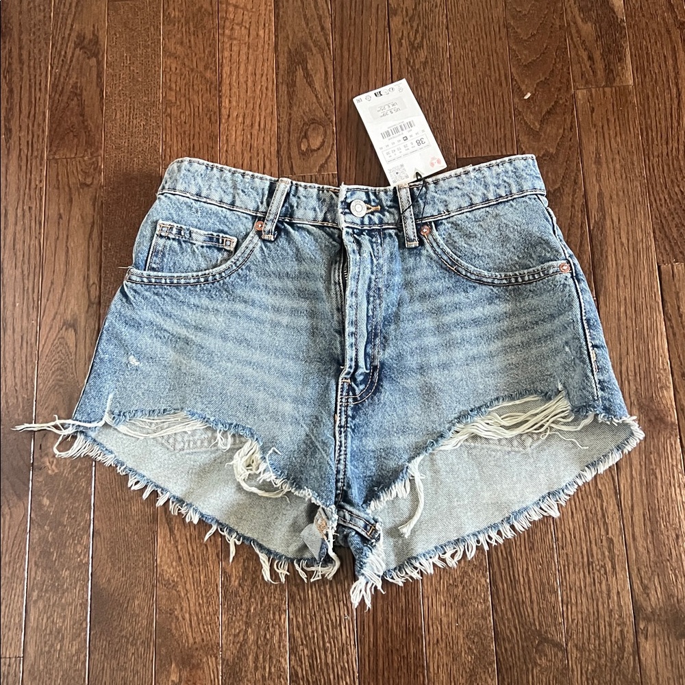 ZARA High-Rise Curved Jean Shorts